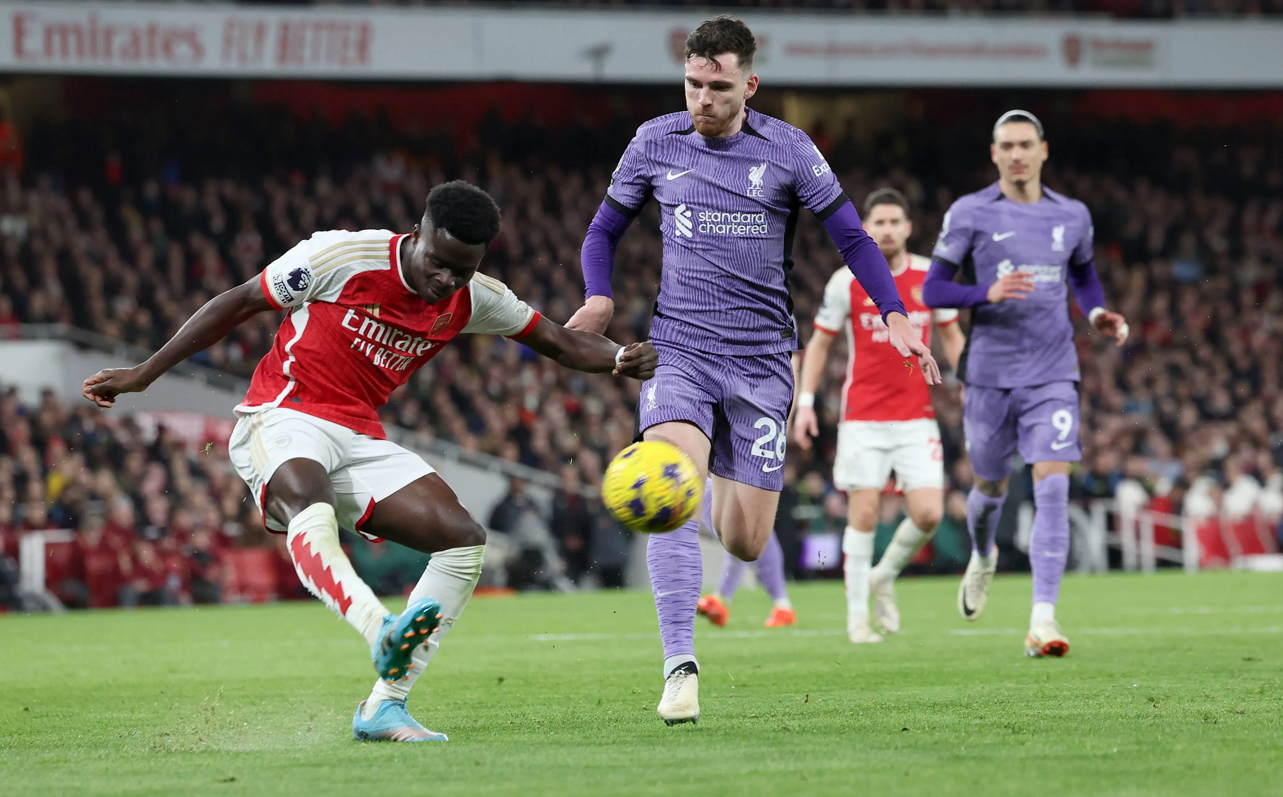 包含今晨山东泰山备战法甲西亚卡姆遭遇二十连败，马德里竞技今晨单刀错失直接炸裂的词条